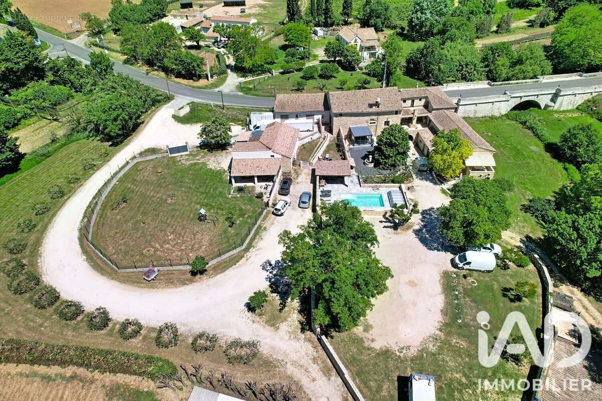 Photo 2 - Maison à SAINT-PAULET-DE-CAISSON