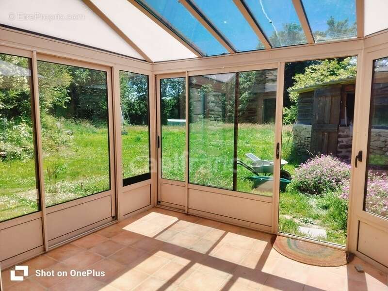 Maison en pierre – 2 500 m² de terrain – Calme absolu et nature - photo 8