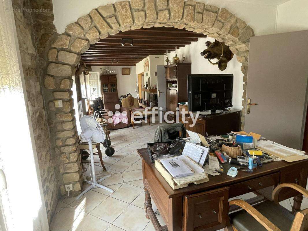 Maison à LAVARE