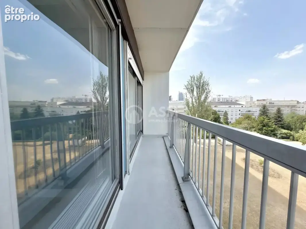 A VENDRE - 3 pièces très lumineux avec 2 balcons parking et cave - photo 13