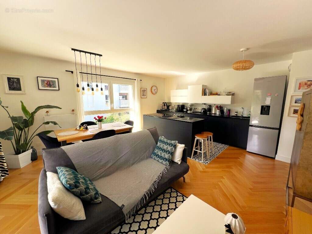 Appartement à SEYNOD