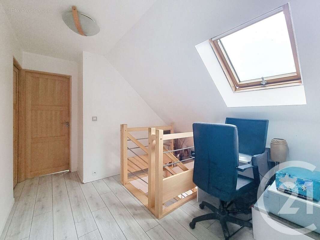 Maison à LONGUEVILLE