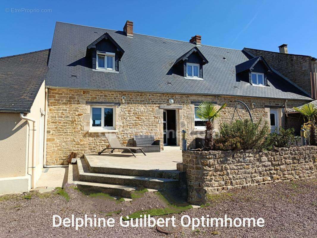 EXCLUSIVITE Magnifique Longère en pierre de 222 m² - avec dépendances - VAL D'ARRY (14210) - photo 2