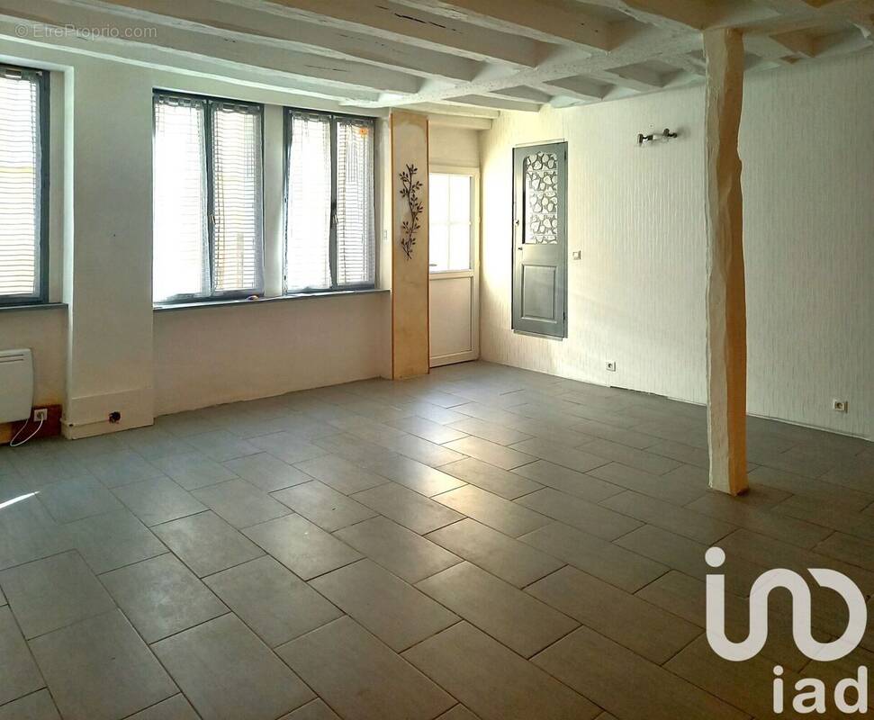 Photo 1 - Maison à CHATEAU-RENAULT