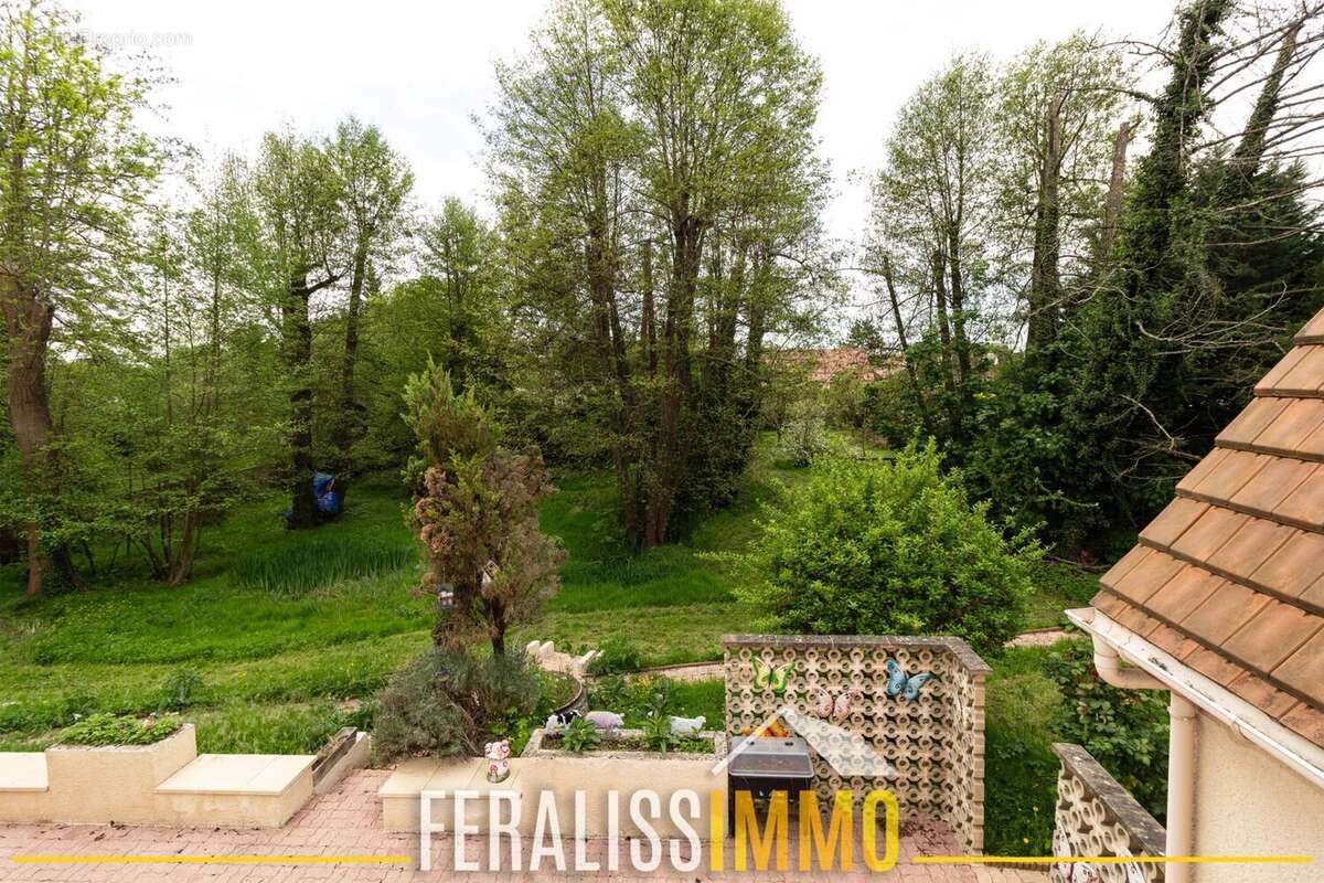 Maison à VAUX-SUR-SEINE