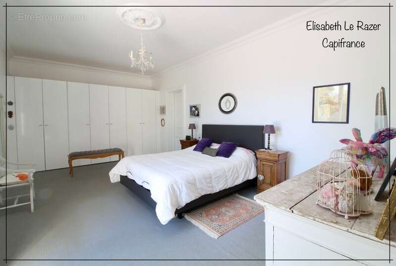 Maison à MONTREUIL-JUIGNE