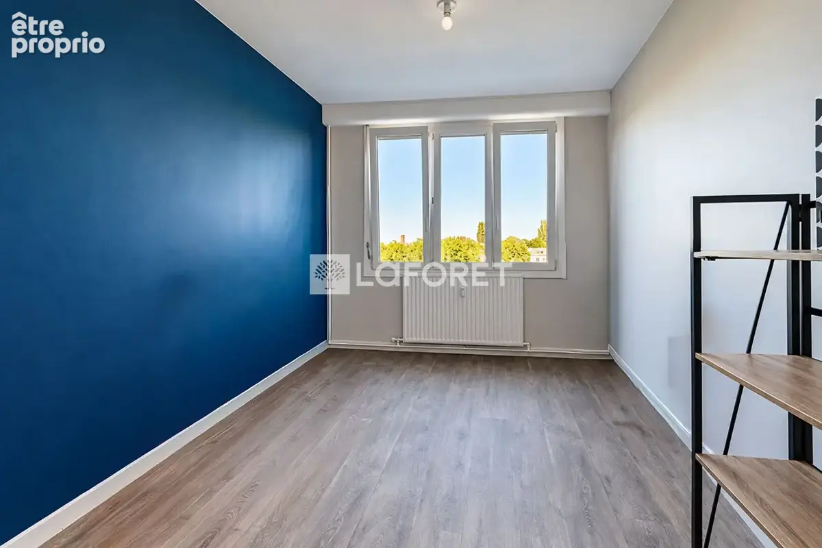 Appartement T4 - cave - garage fermé - DOUAI - photo 6