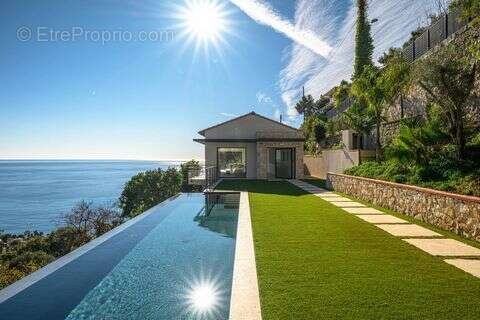 Maison à ROQUEBRUNE-CAP-MARTIN