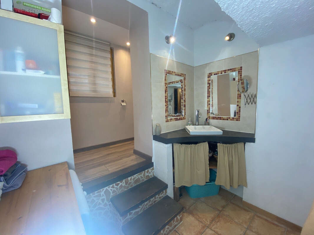 Appartement à PRUNIERES