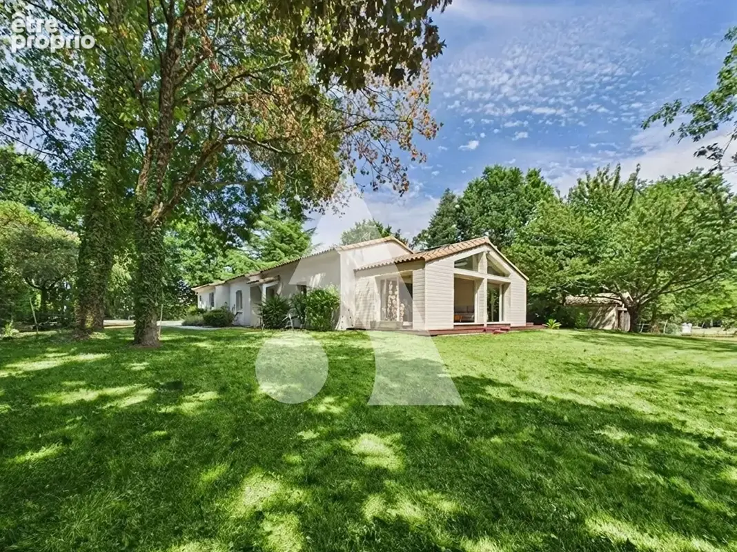 Maison à AIZENAY