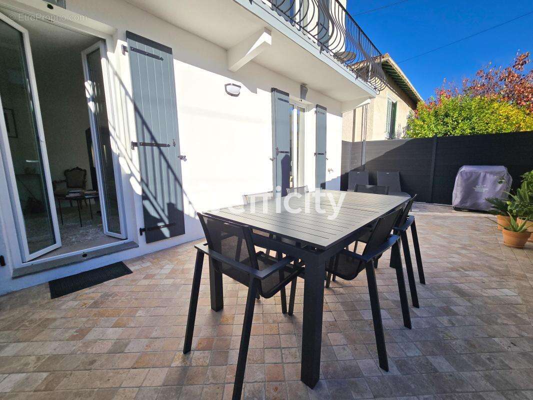 Appartement à LE CANNET