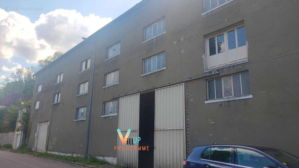 Commerce à TONNERRE