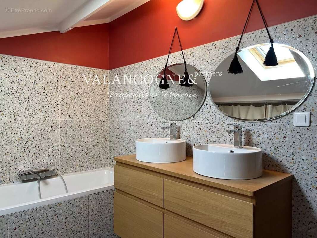 Maison de village avec piscine - photo 11