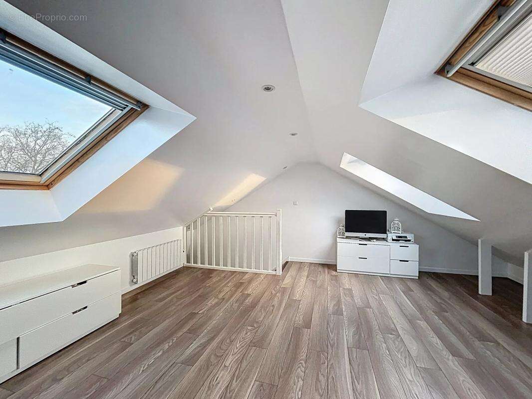 Appartement à MONTIGNY-LE-BRETONNEUX
