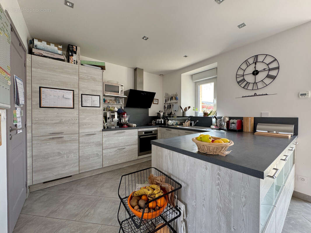 Maison à FONTAINE-HENRY