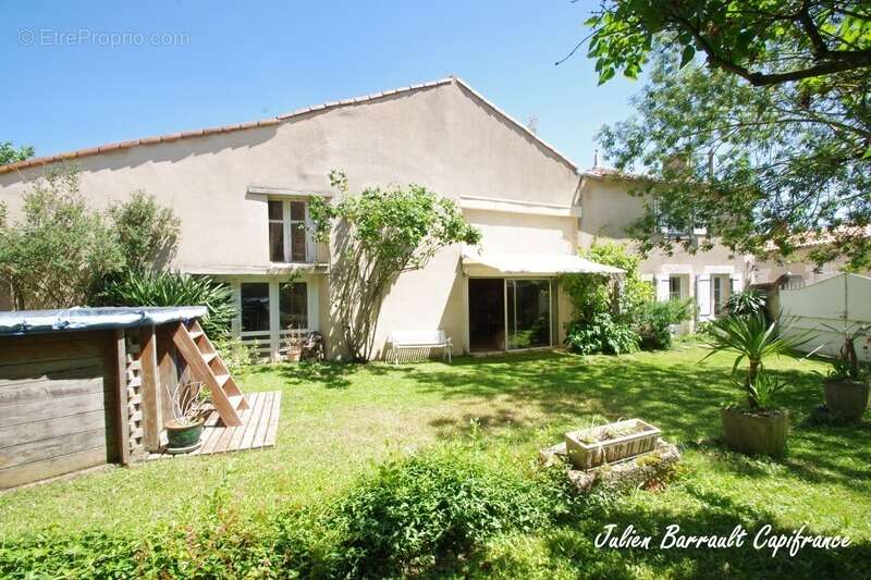 Maison à MAILLE