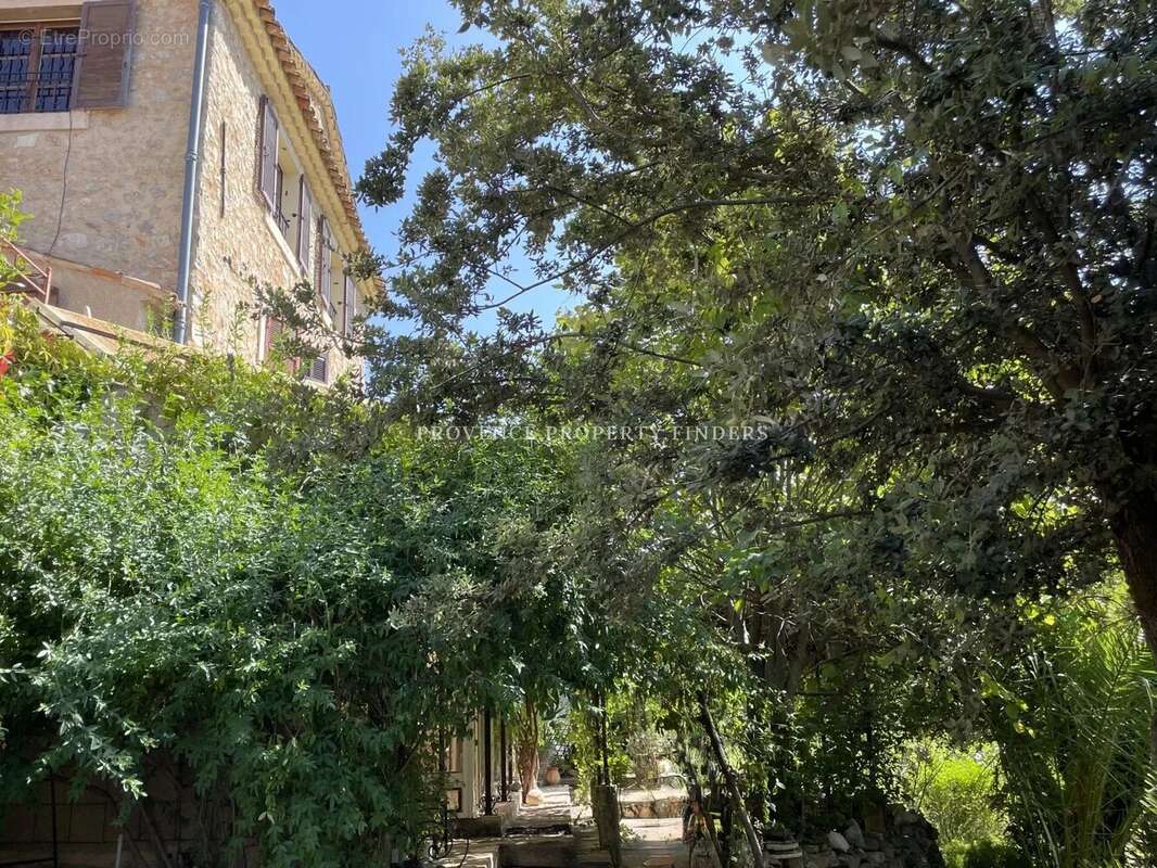 Maison à MOISSAC-BELLEVUE