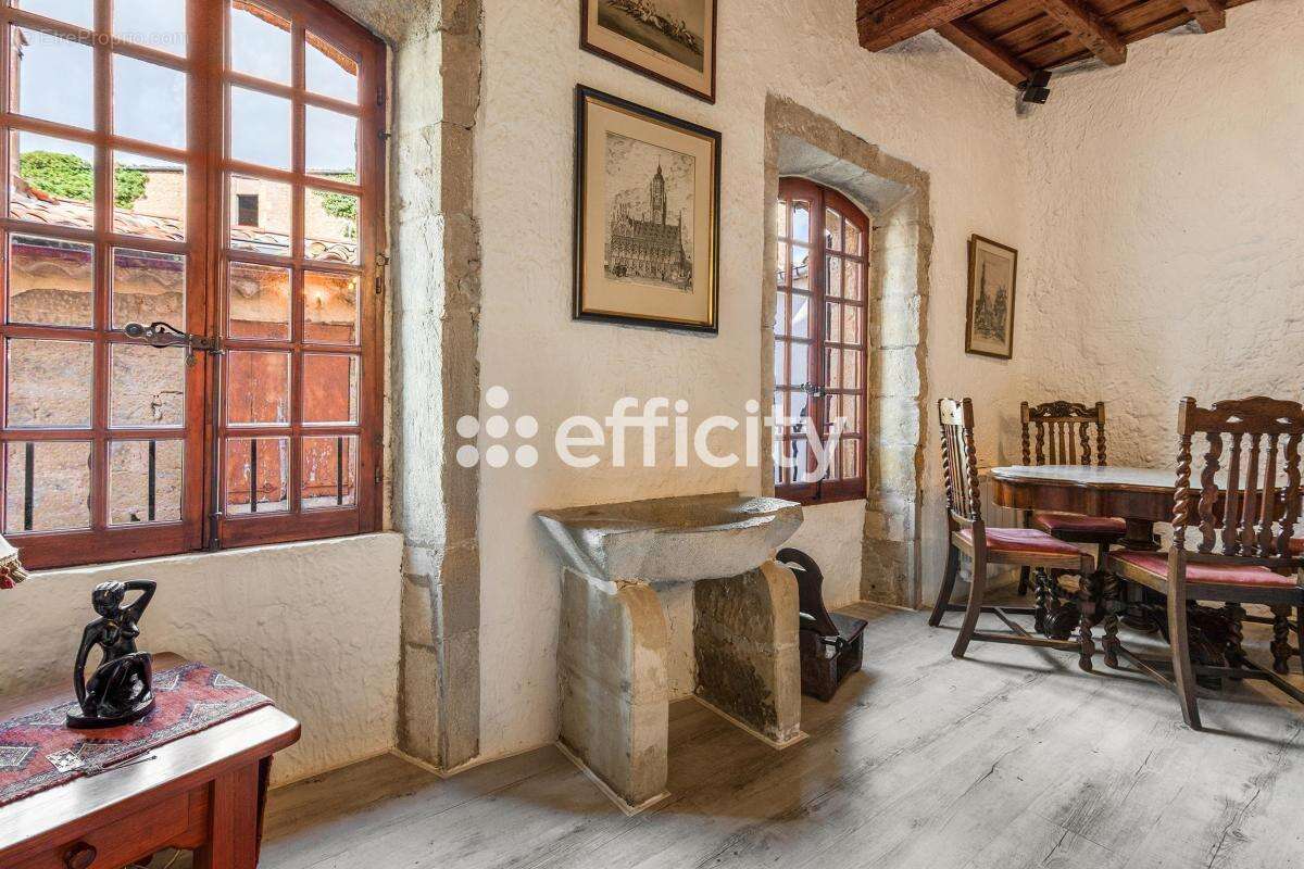 Maison à CASTELNAU-DE-GUERS