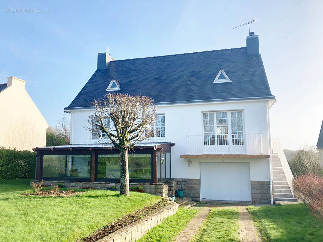 Maison à ERGUE-GABERIC