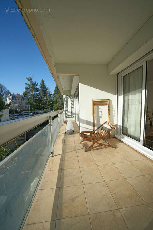 Appartement à BAILLY