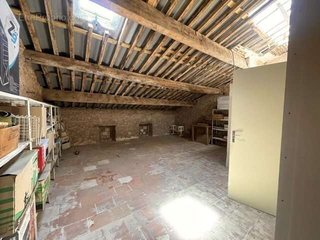 Maison bourgeoise - 201 m², piscine, studio indépendant et vue dégagée ! - photo 32