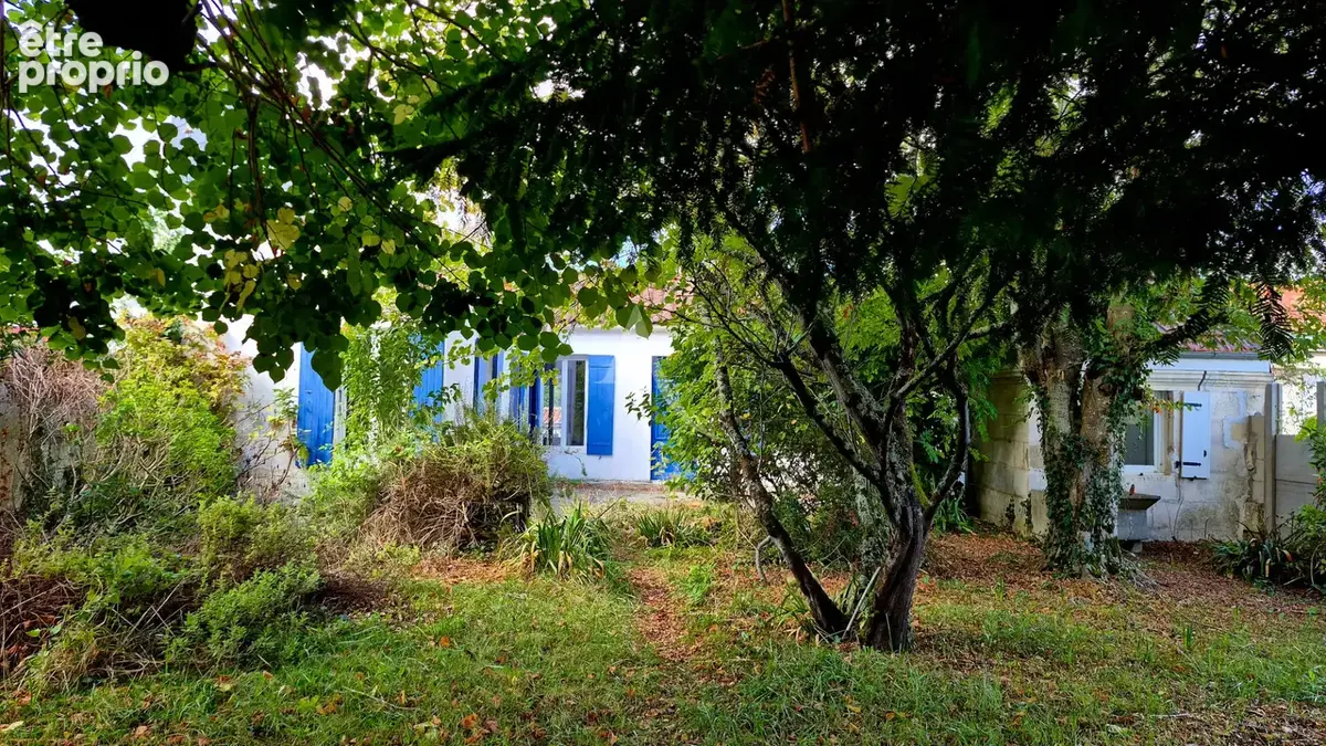 Maison Saintes quartier Saint Vivien avec son garage et terrain clos sans vis à vis. - photo 21