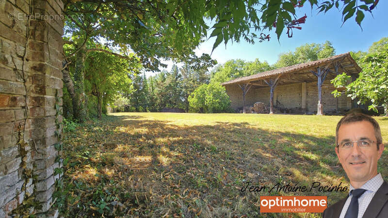 Maison à SAINTE-FOY-DE-PEYROLIERES