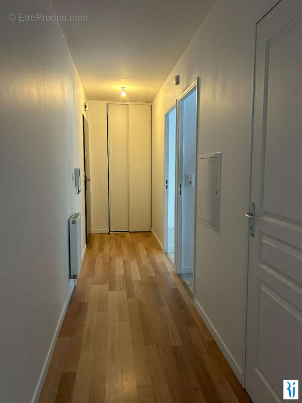 A vendre Maromme centre F3 avec balcon, cave et garage - photo 8