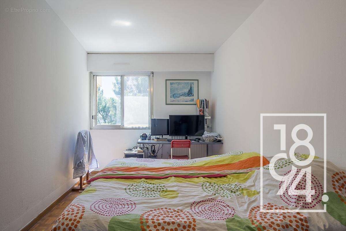 Appartement à MARSEILLE-9E