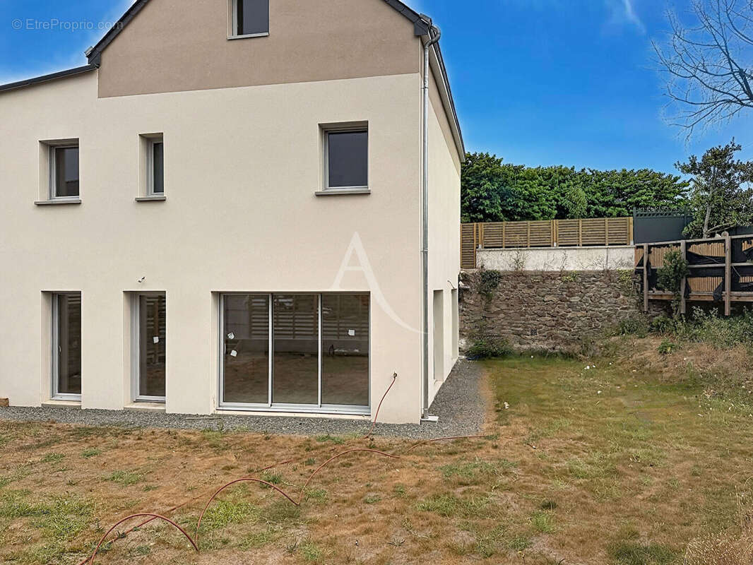 Maison Les Ponts De Ce 6 pièce(s) - photo 2