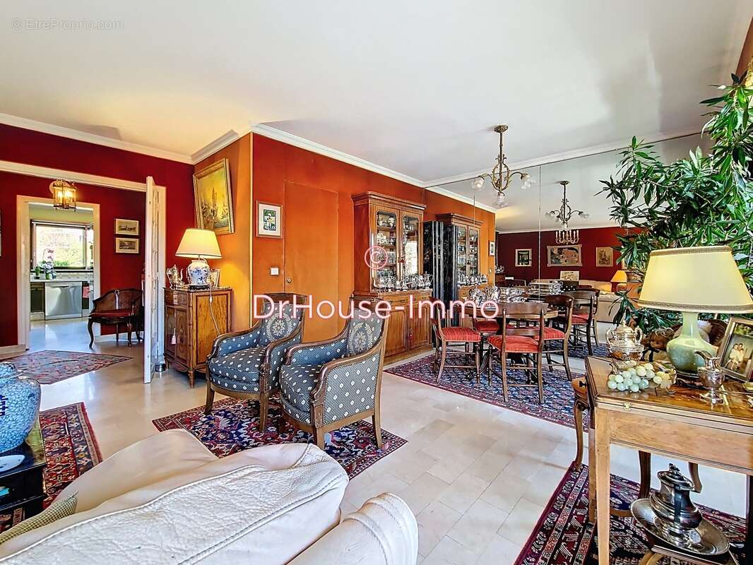 Appartement à LE BOURGET