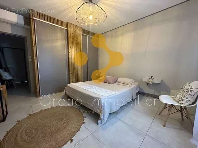 Appartement 85 m² à Saint-Paul  - photo 6