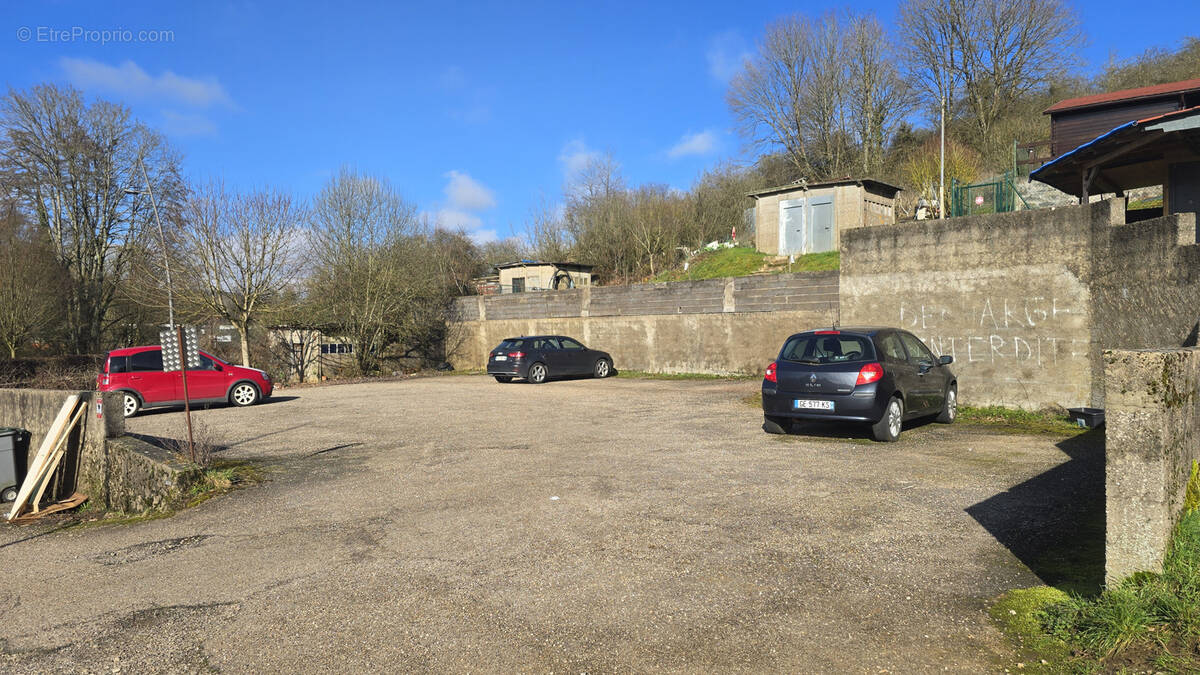 Terrain à VOLMERANGE-LES-MINES