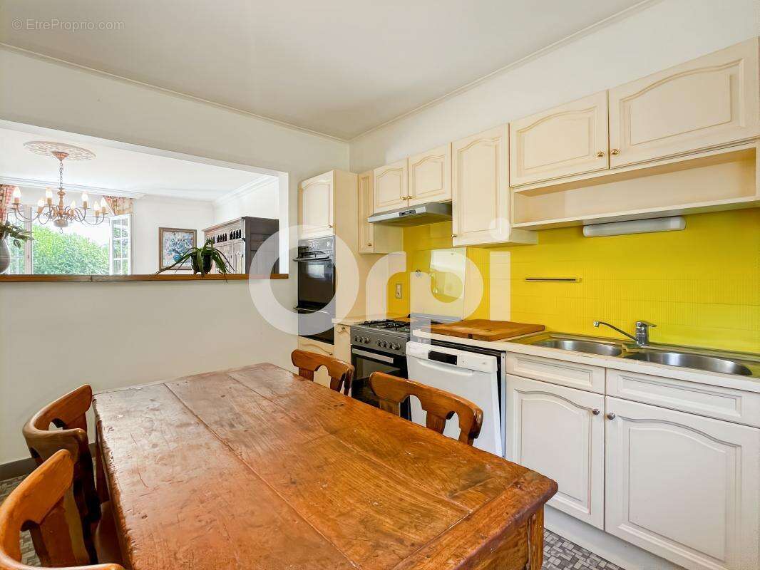 Maison à ARNIERES-SUR-ITON