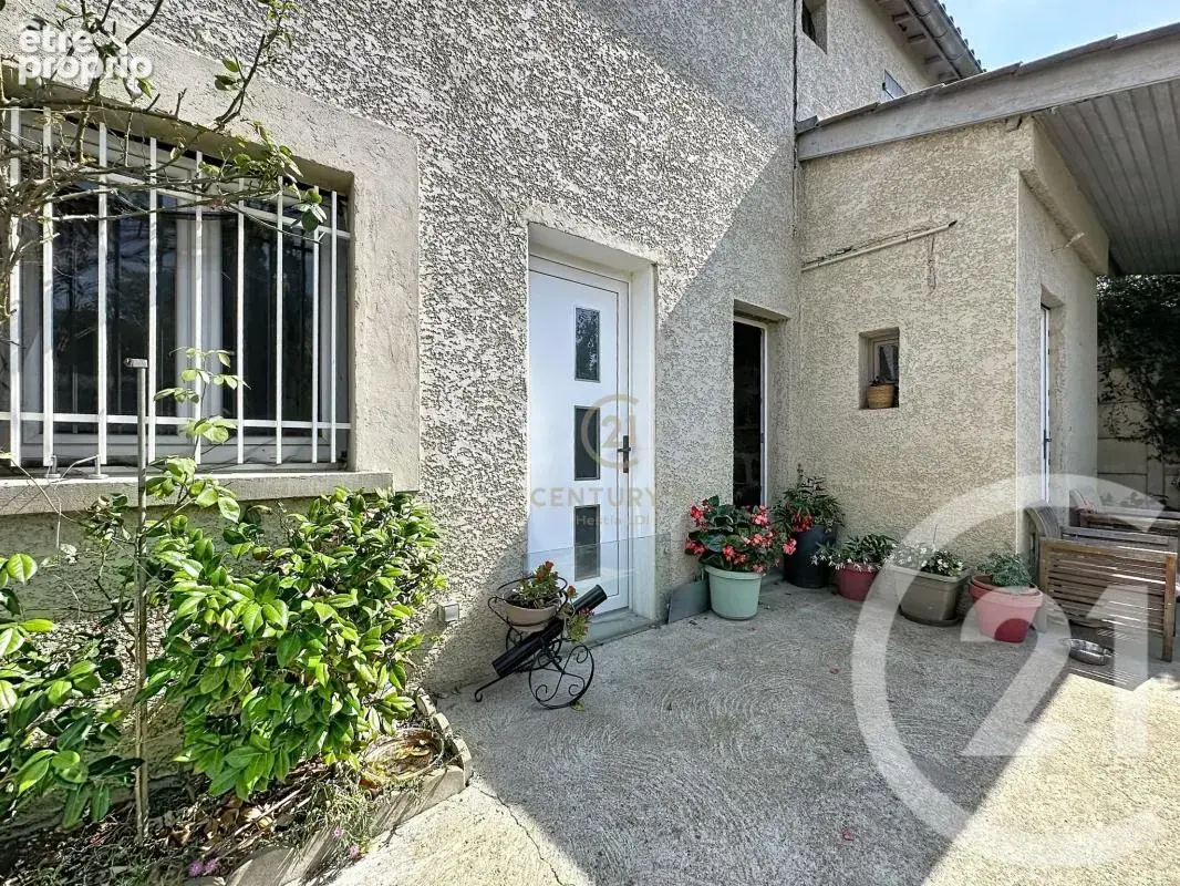 Maison 160 m² à Grigny  - photo 1