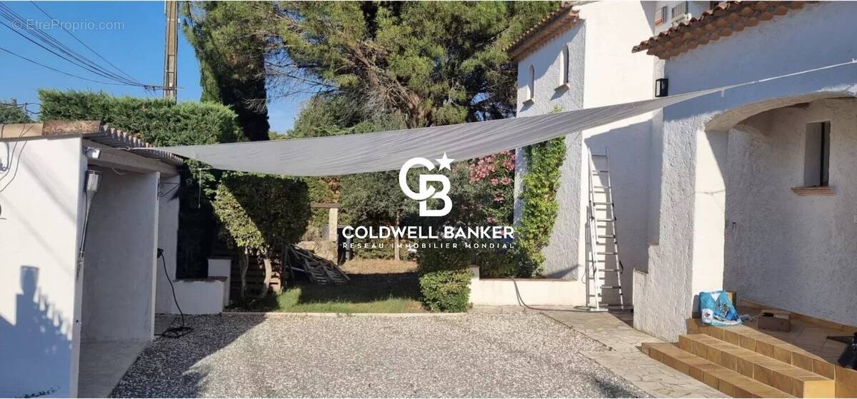 Maison à PUGET-SUR-ARGENS