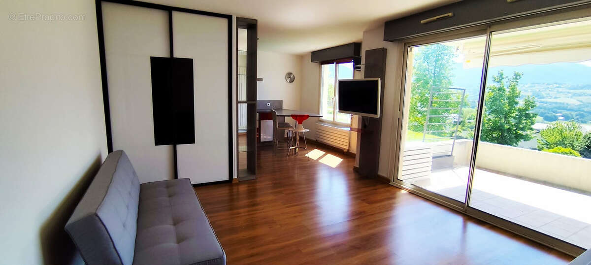 Appartement à JACOB-BELLECOMBETTE