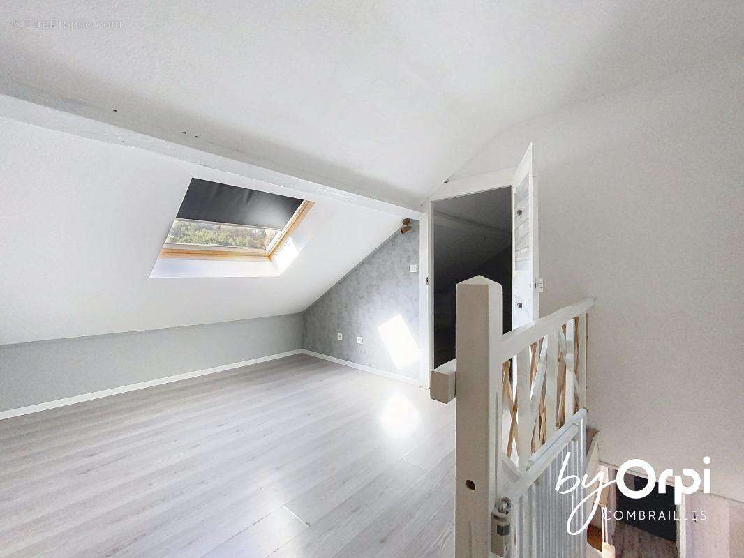 Maison à SAINT-ELOY-LES-MINES