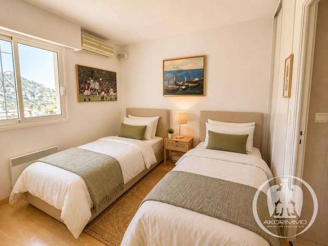 Appartement à EZE