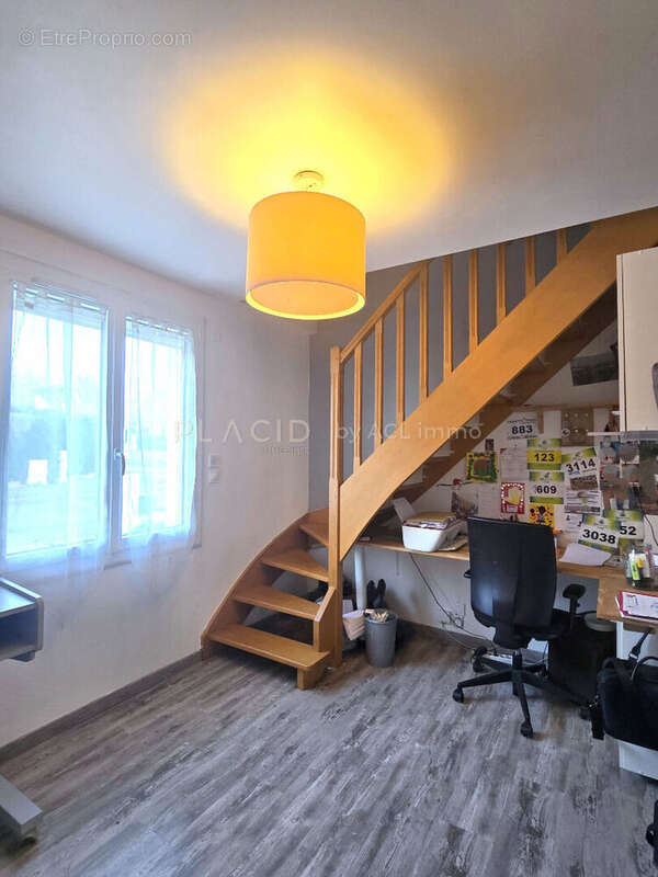 Maison à ETIVAL-LES-LE-MANS