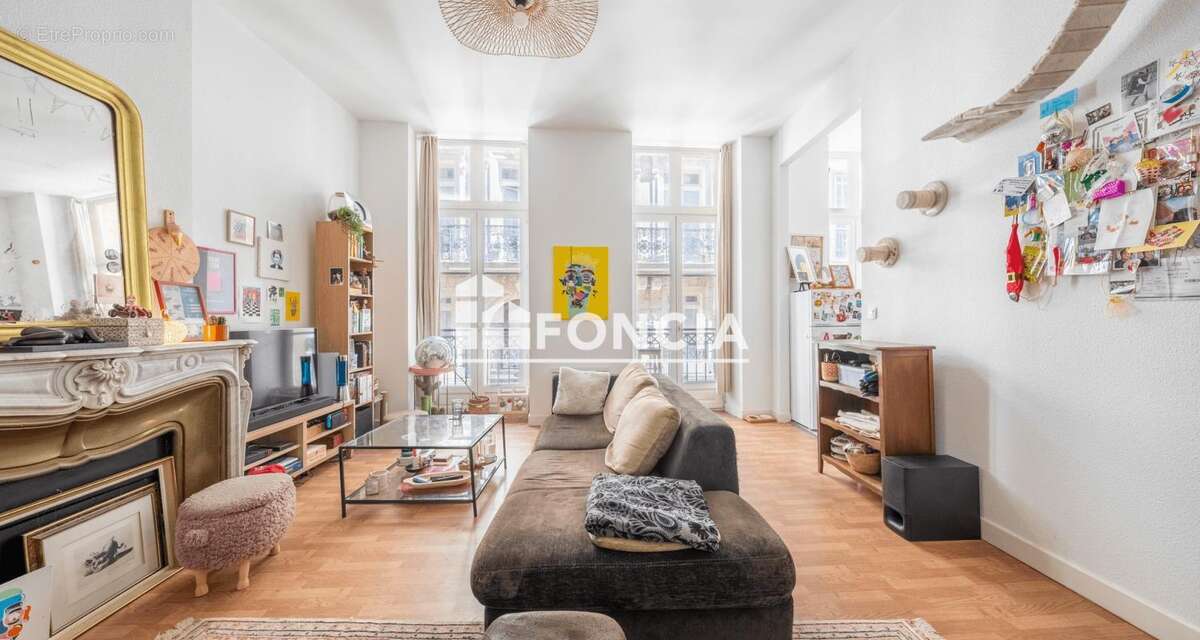 Appartement à BORDEAUX