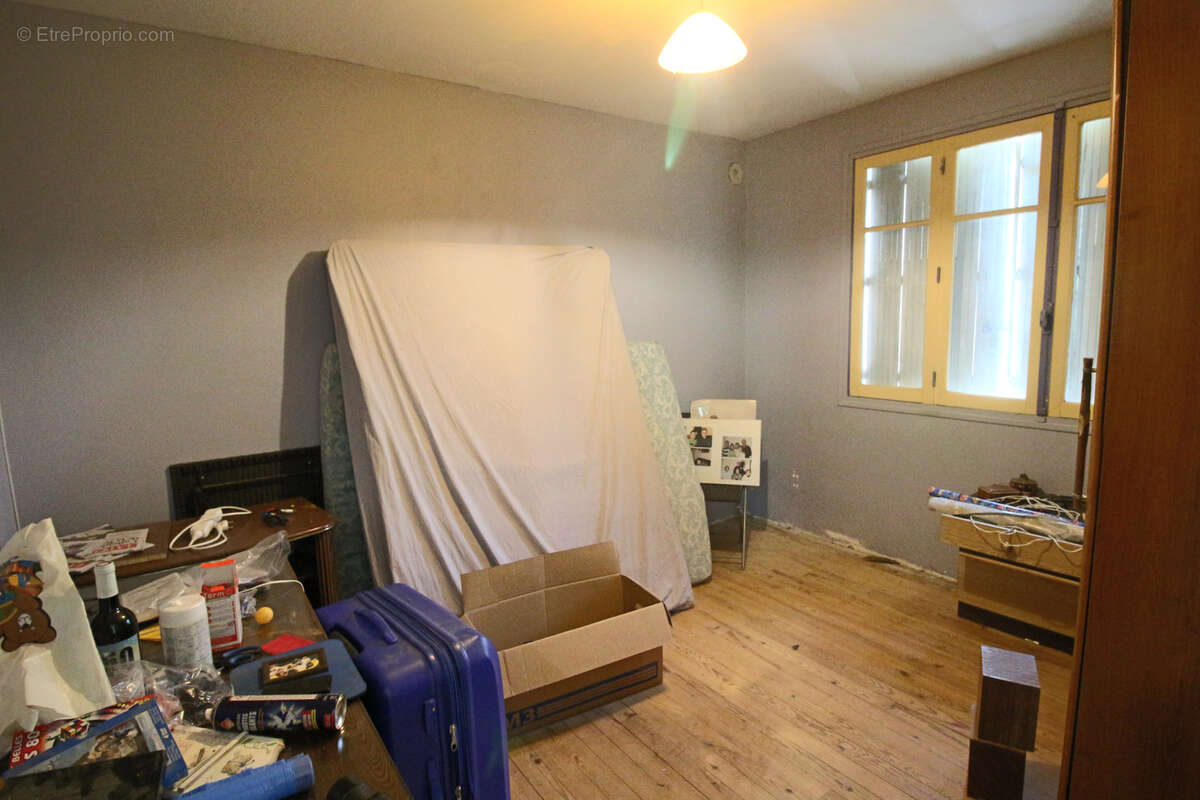 Maison à PUY-L&#039;EVEQUE