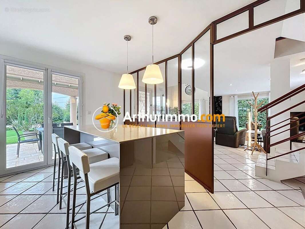 Maison à BOURGOIN-JALLIEU