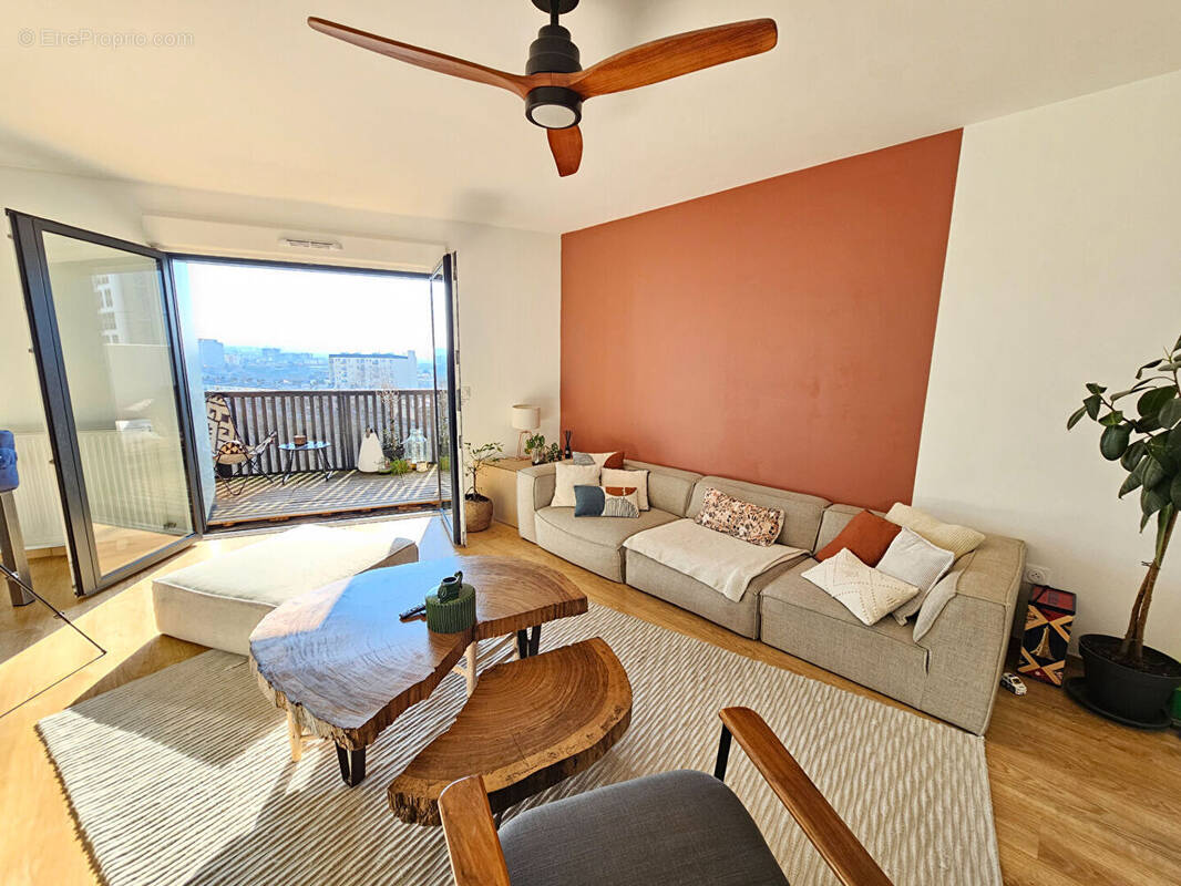 Appartement à NANTERRE