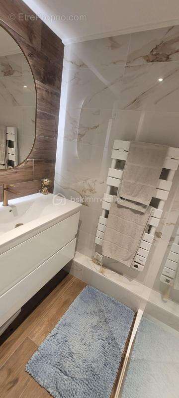 Appartement à VAUX-SUR-MER