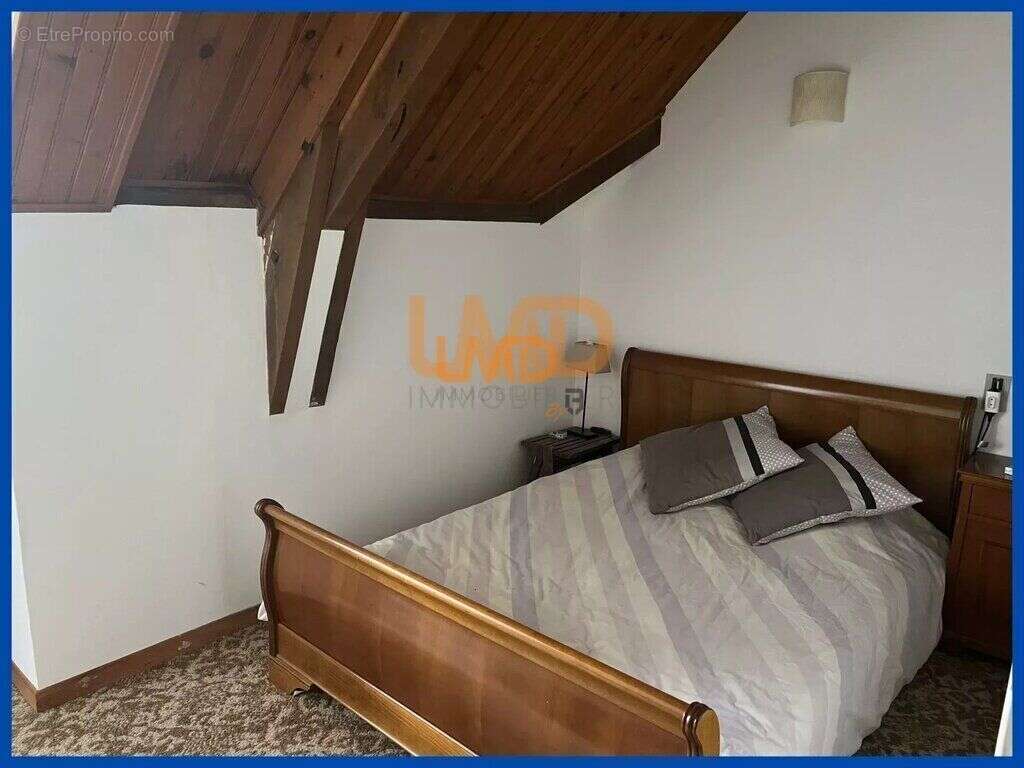 maison T7 sur sous-sol avec piscine sur 1653 m² de terrain clôt - photo 16