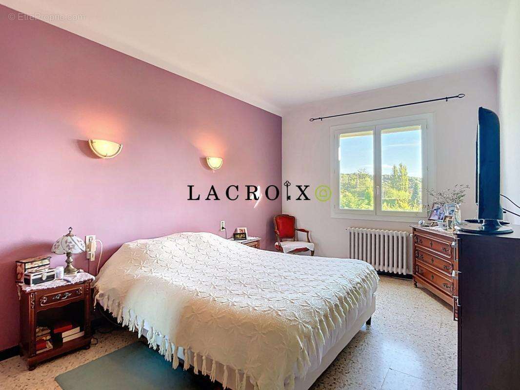 Maison à PERNES-LES-FONTAINES