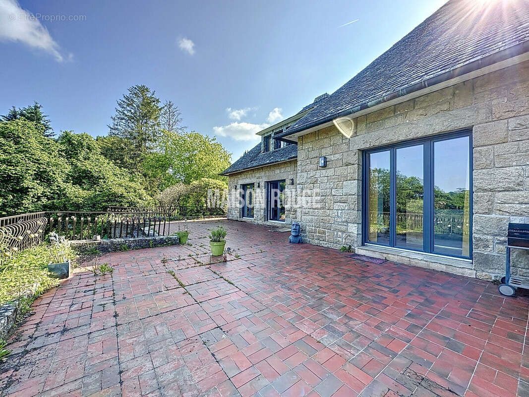 Maison à LANVALLAY