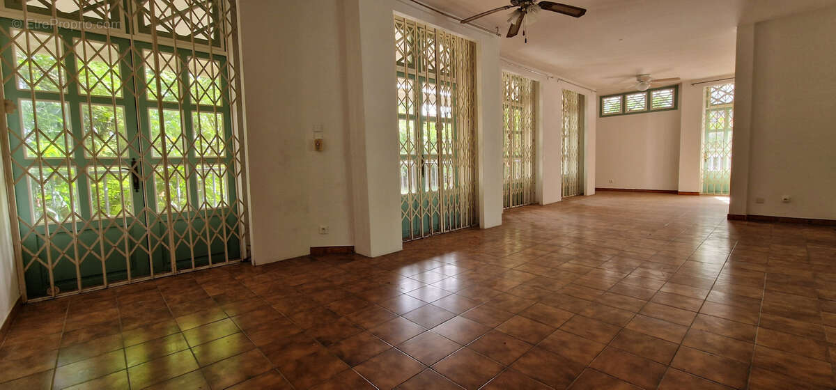 Maison à FORT-DE-FRANCE