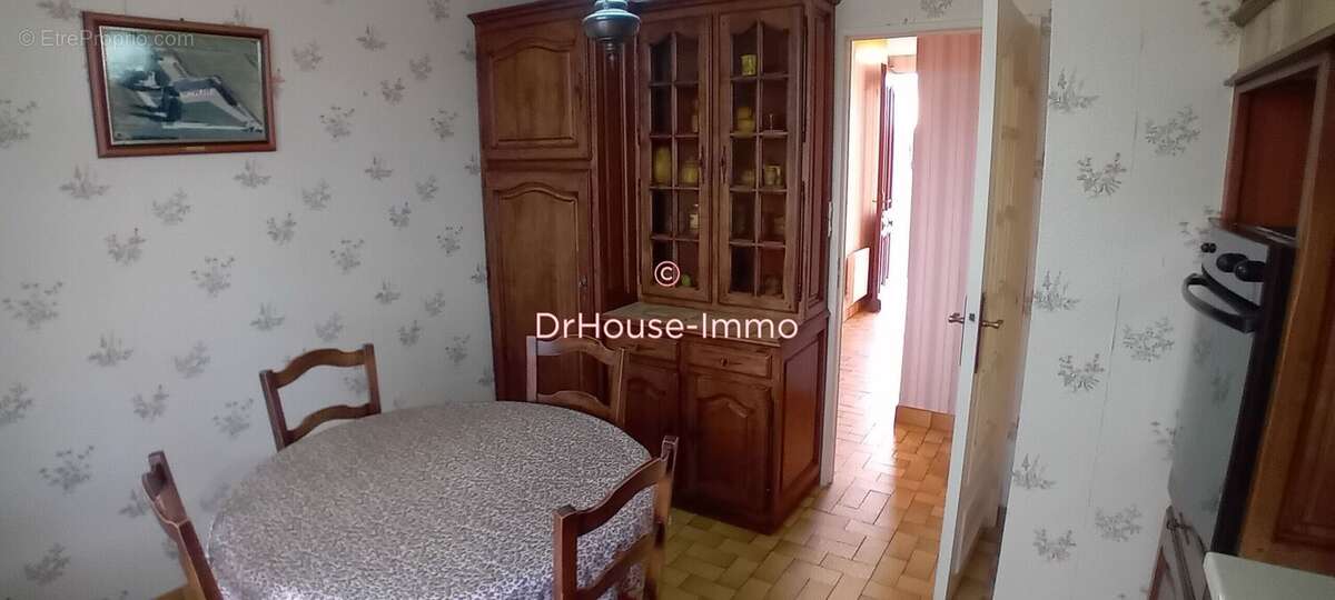 Maison à CLERE-LES-PINS